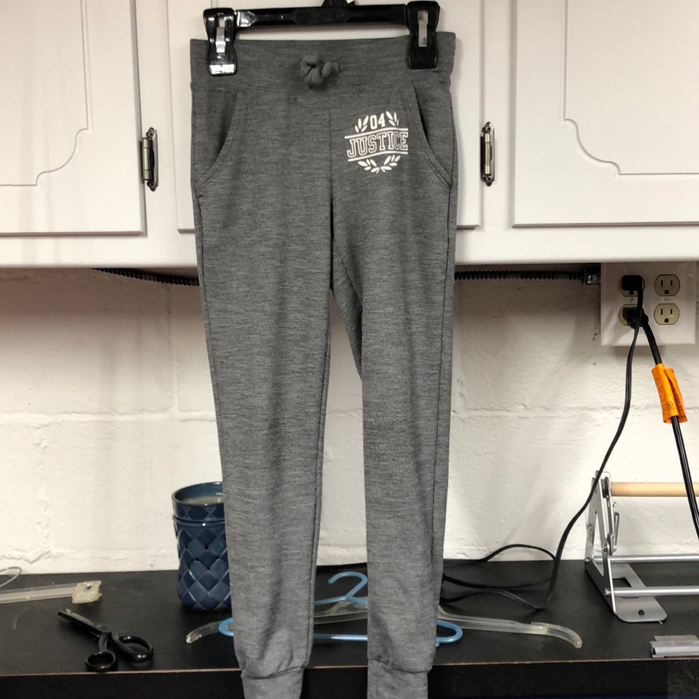 Justice gray jogging pants size 6/7